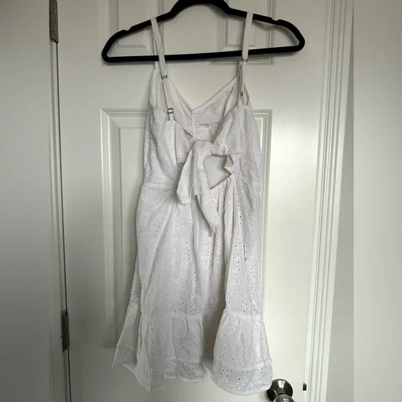 Hollister White dress - Picture 2 of 3